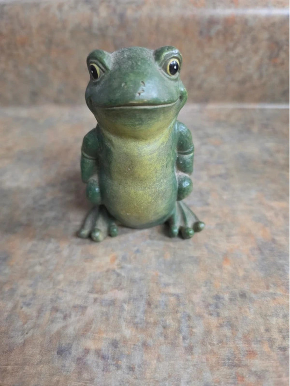 Green Frog Reptile Décor Figurine